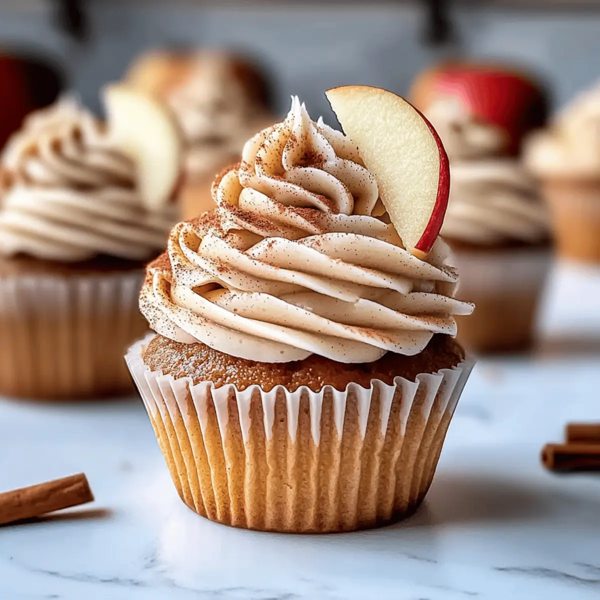 Cinnamon Apple Cider Cupcakes for Cozy Fall Gatherings 2 Cinnamon Apple Cider Cupcakes wq2zuy