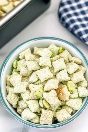 Pistachio Puppy Chow